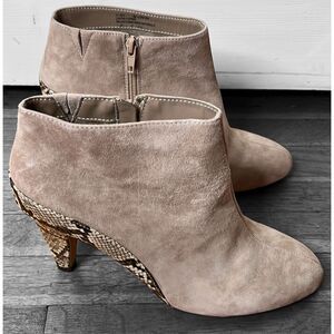 Bella Vita Brennan Suede Wide Bootie Taupe Snakeskin Size 9.5 WW New never